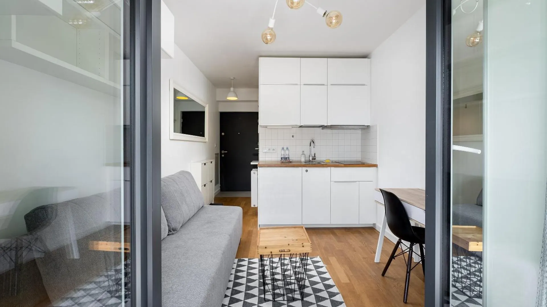Podgorze Studio With Balcony Krakow Poland