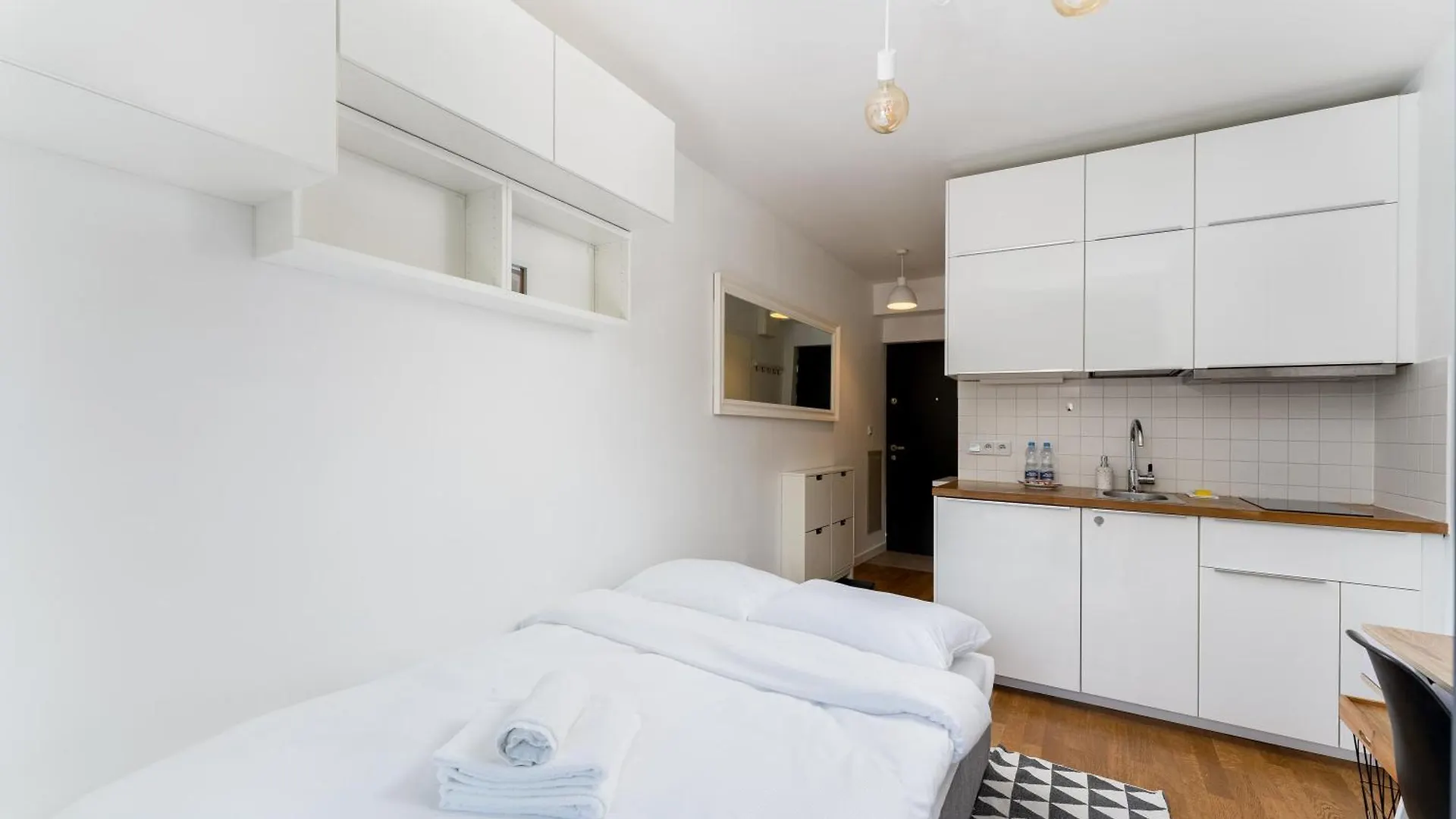 Podgorze Studio With Balcony Krakow